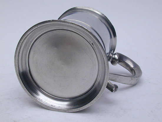 A Scottish Domestic Pint Pewter Mug by James Moyes