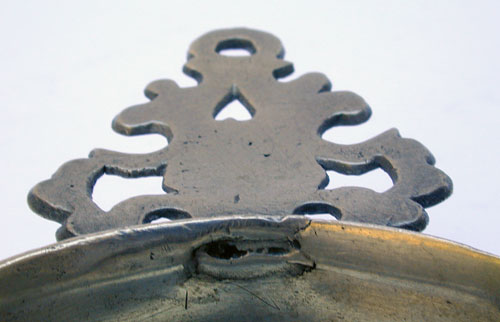 An Unmarked Boardman Old English Handle Porringer